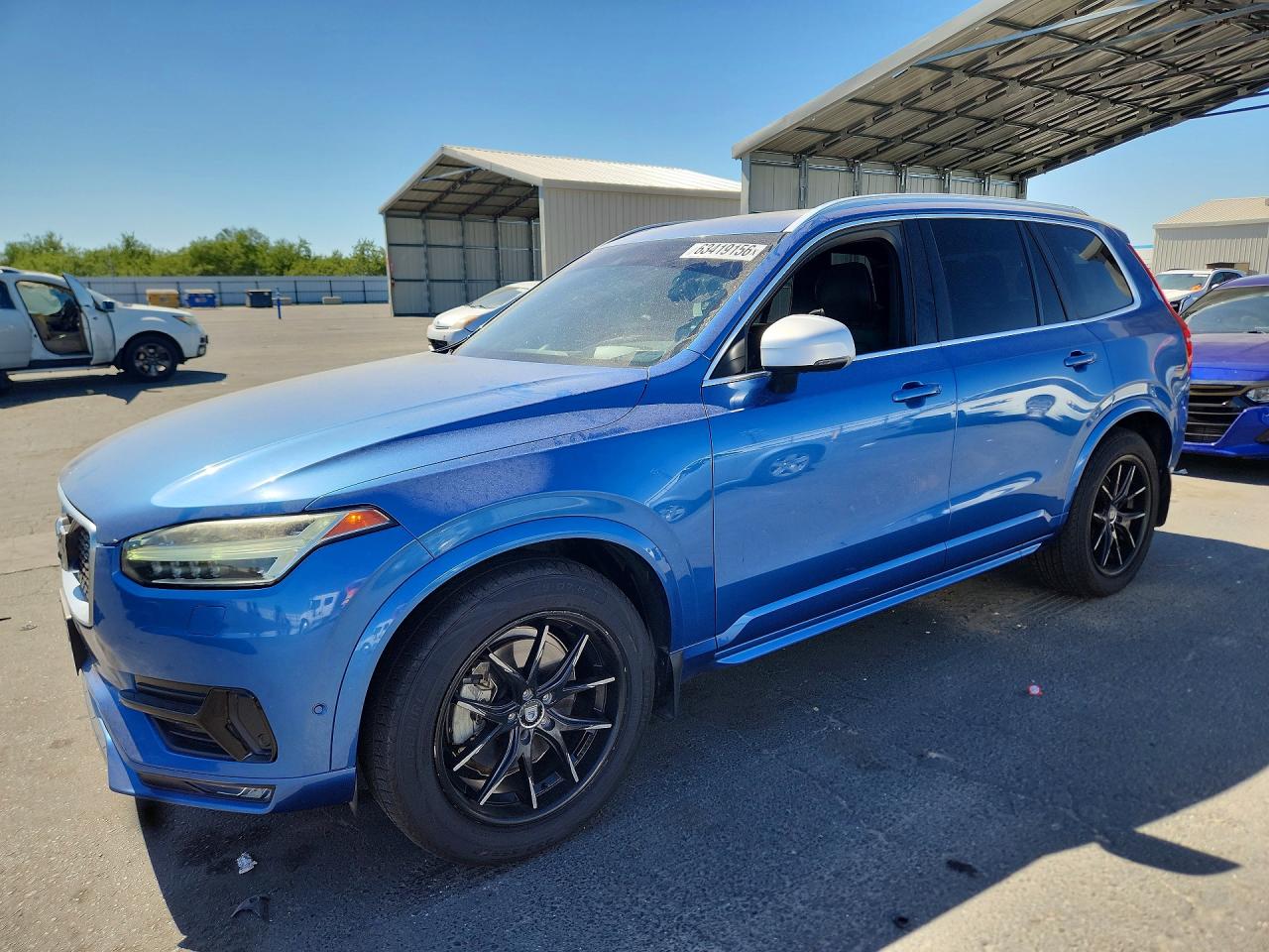 2016 Volvo XC90 T6 R-Design, VIN YV4A22PM9G1042218 — Minor dents and scratches