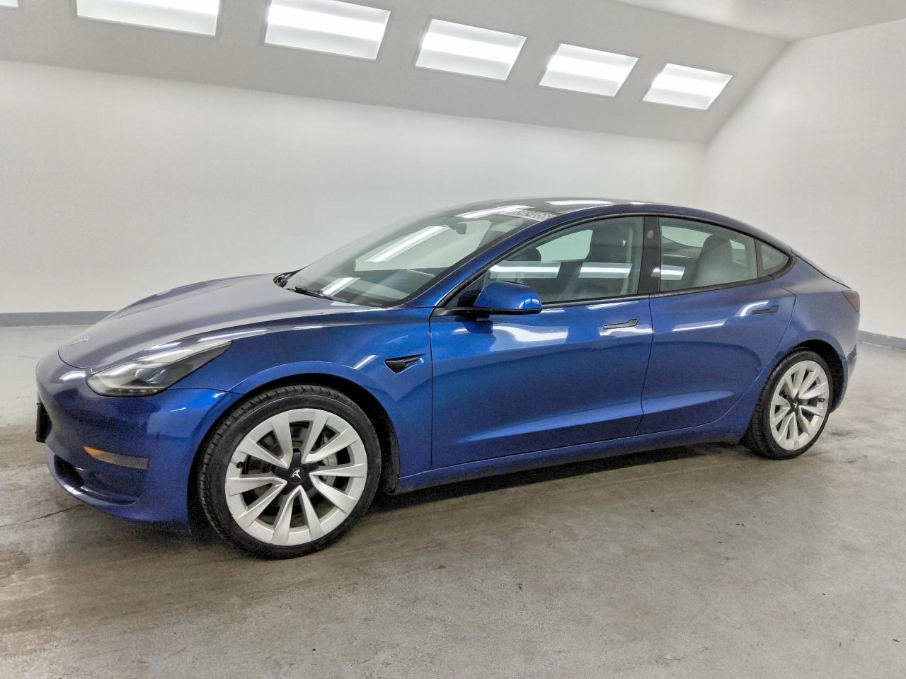 2022 Tesla Model 3, VIN 5YJ3E1EA7NF189602 — Front end