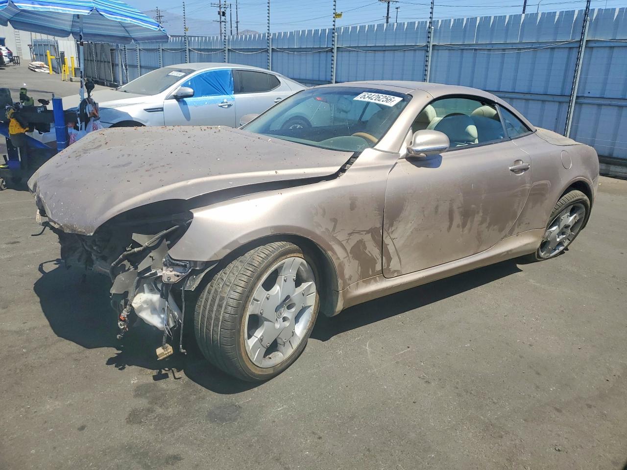 2003 Lexus SC 430, VIN JTHFN48Y630038428 — Front end