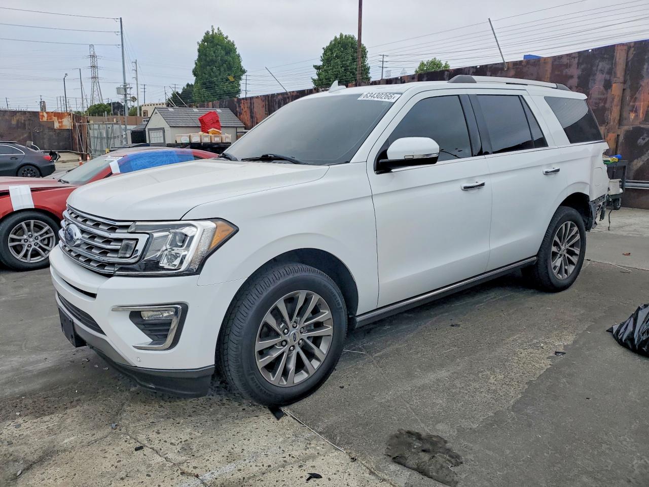 2018 Ford Expedition Limited, VIN 1FMJU1KT0JEA25230 — Rear end