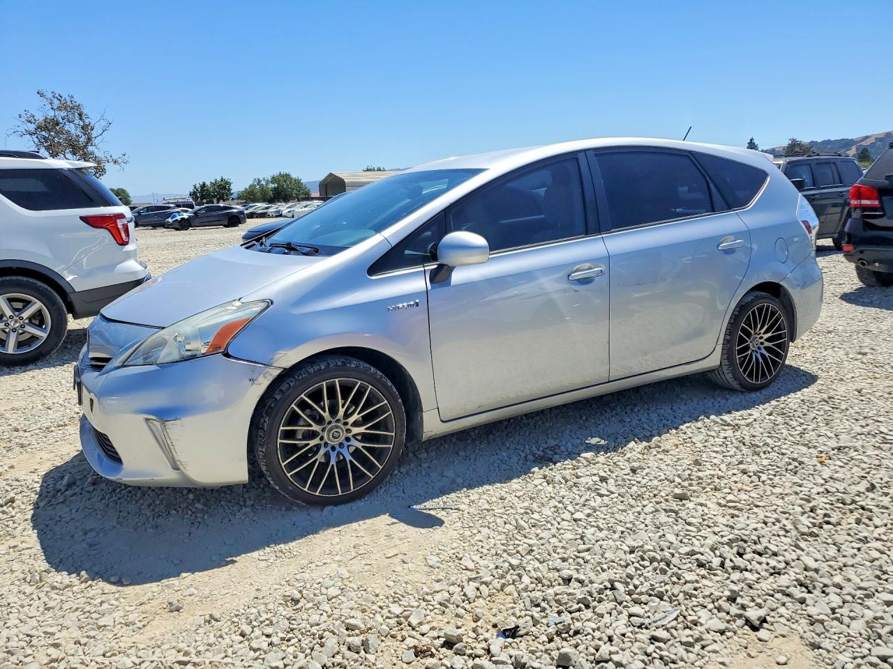 2012 Toyota Prius, VIN JTDZN3EU7C3162183 — Front end