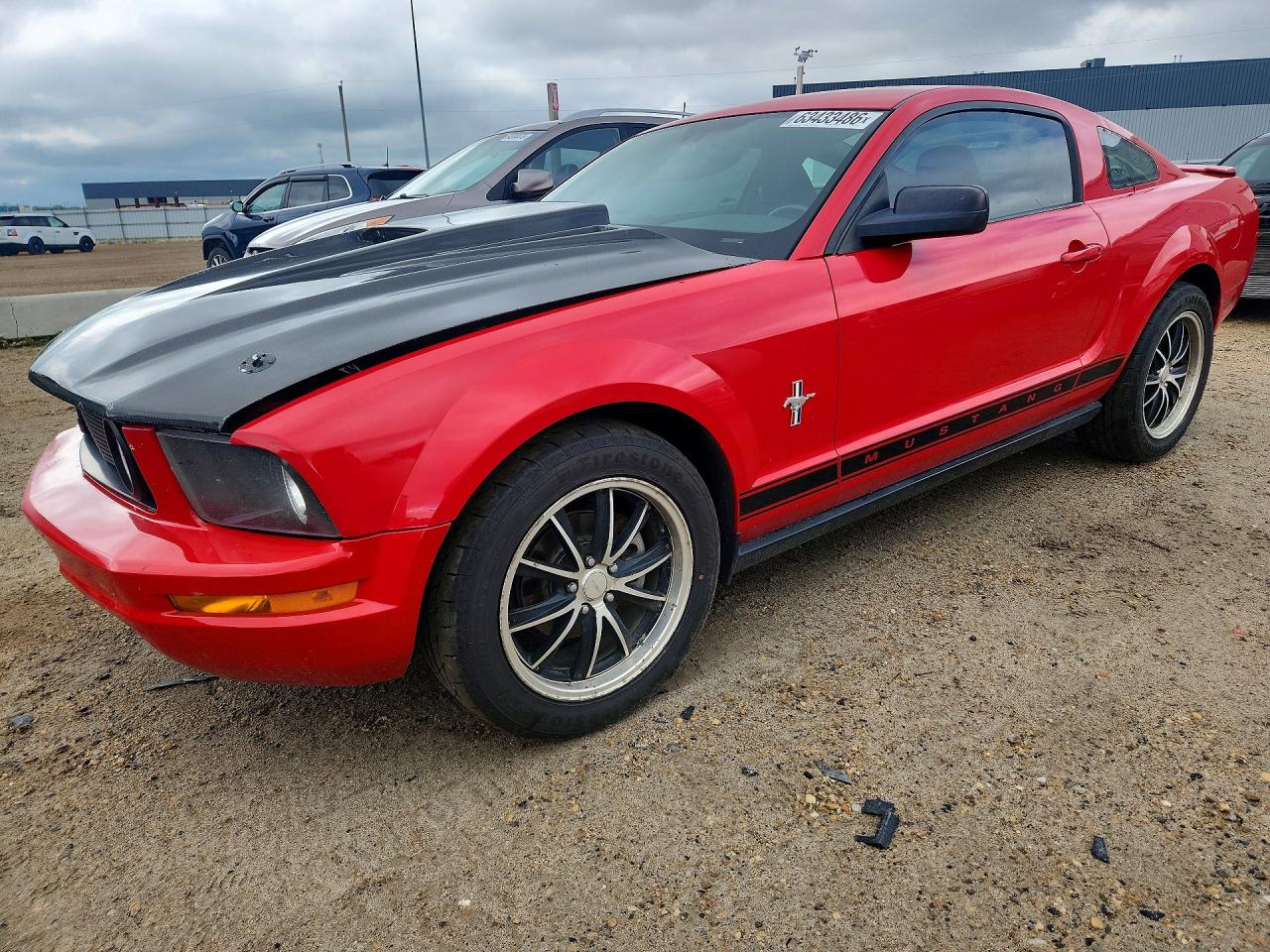 2008 Ford Mustang Deluxe, VIN 1ZVHT80N685148010 — Front end