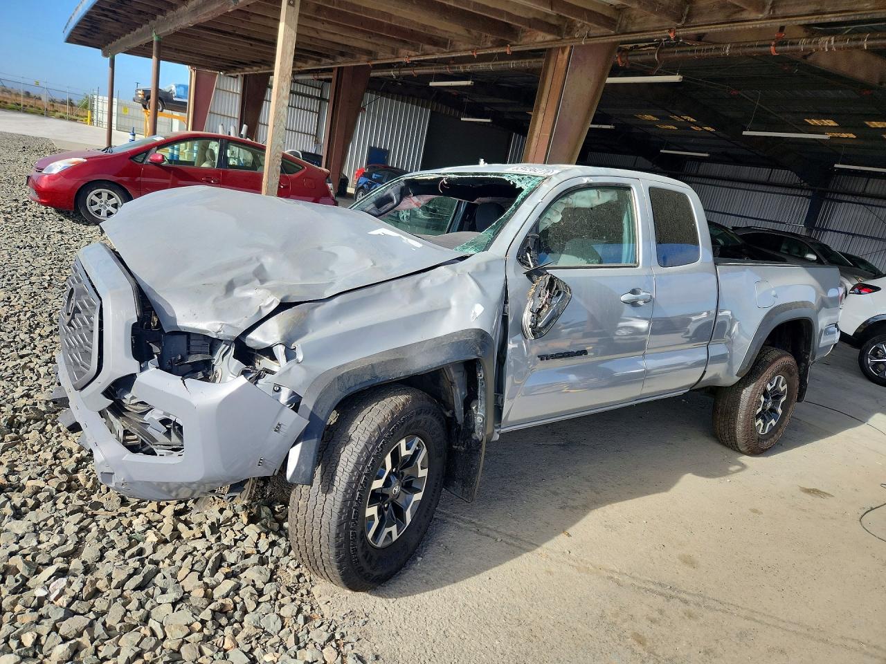 2021 Toyota Tacoma SR, VIN 3TYSZ5AN5MT009452 — Front end