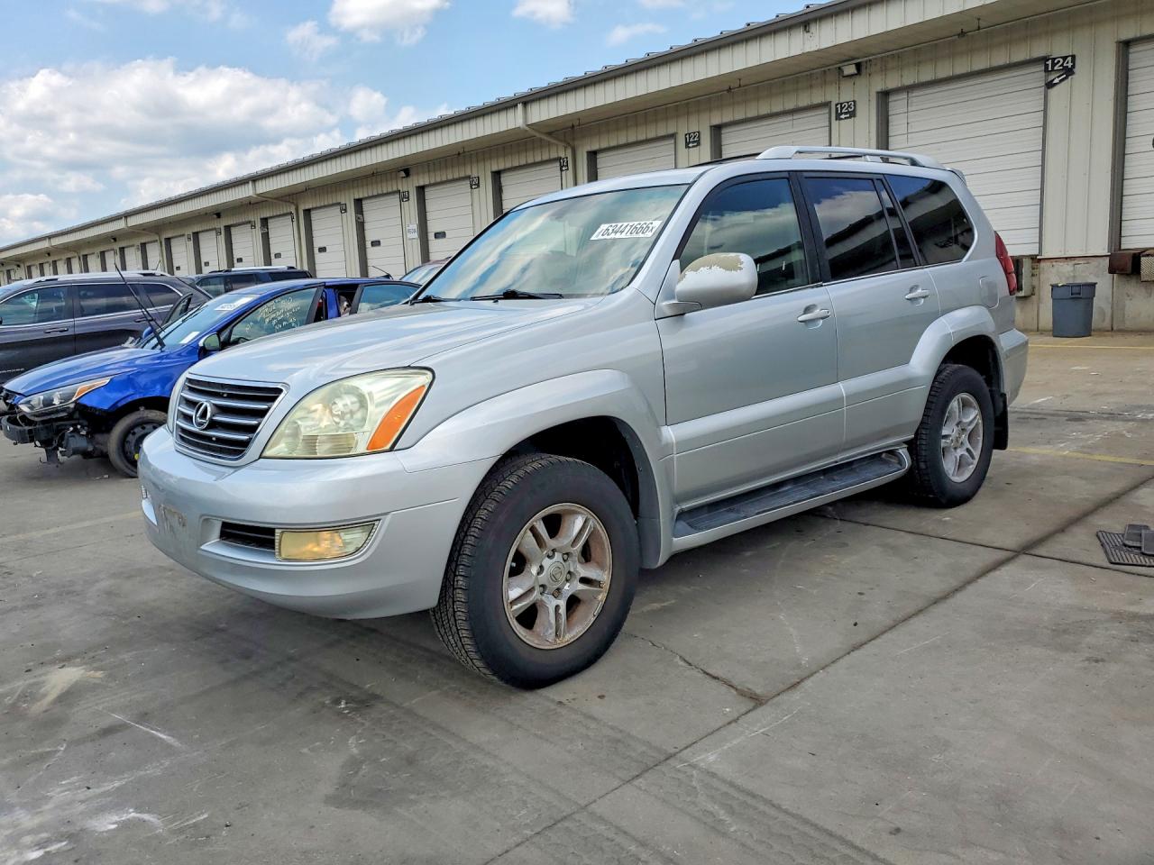 2006 Lexus GX 470, VIN JTJBT20X360113827 — Minor dents and scratches