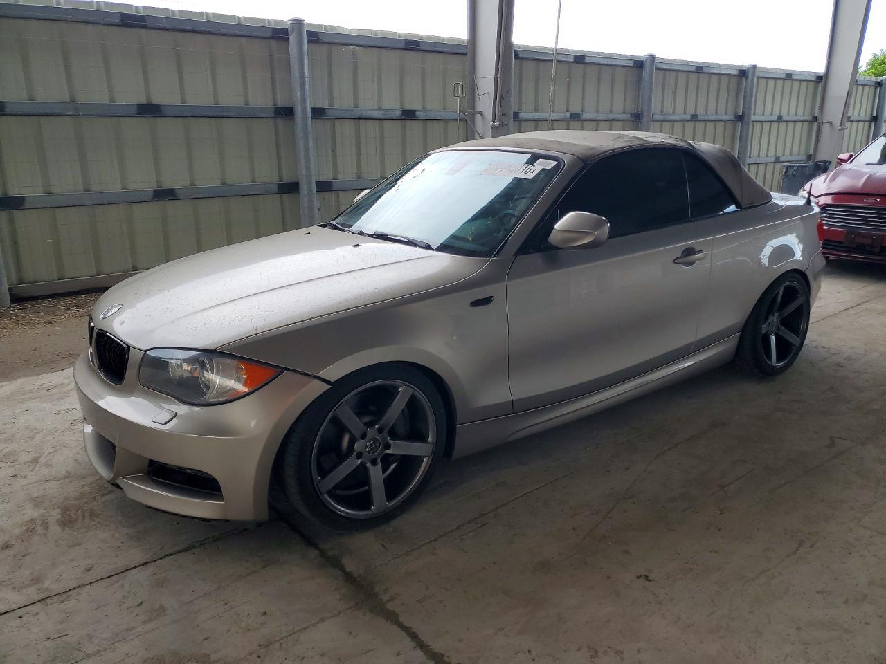 2010 BMW 1 Series 135i, VIN WBAUN9C58AVK41451 — Minor dents and scratches