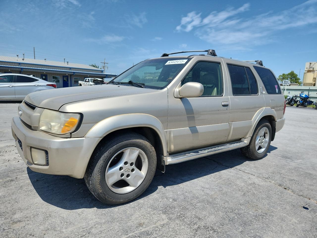2001 Infiniti QX4 Luxury, VIN JNRDR09Y91W222535 — Rear end