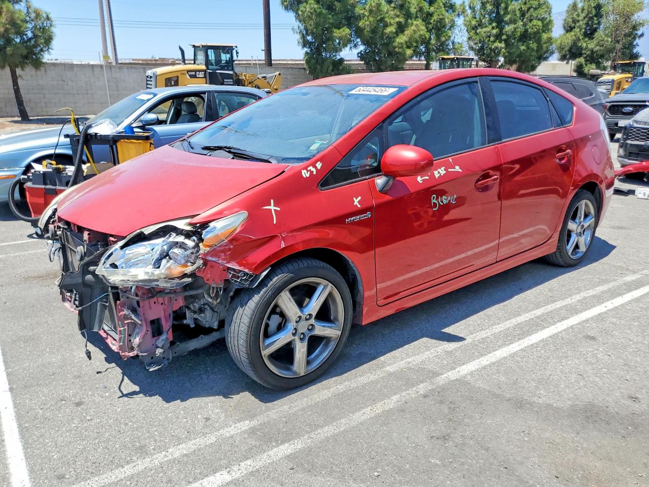 2010 Toyota Prius III, VIN JTDKN3DU8A0008812 — Front end