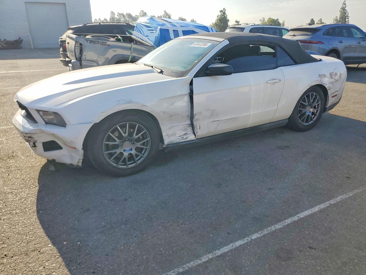 2012 Ford Mustang V6, VIN 1ZVBP8EM4C5237142 — Front end