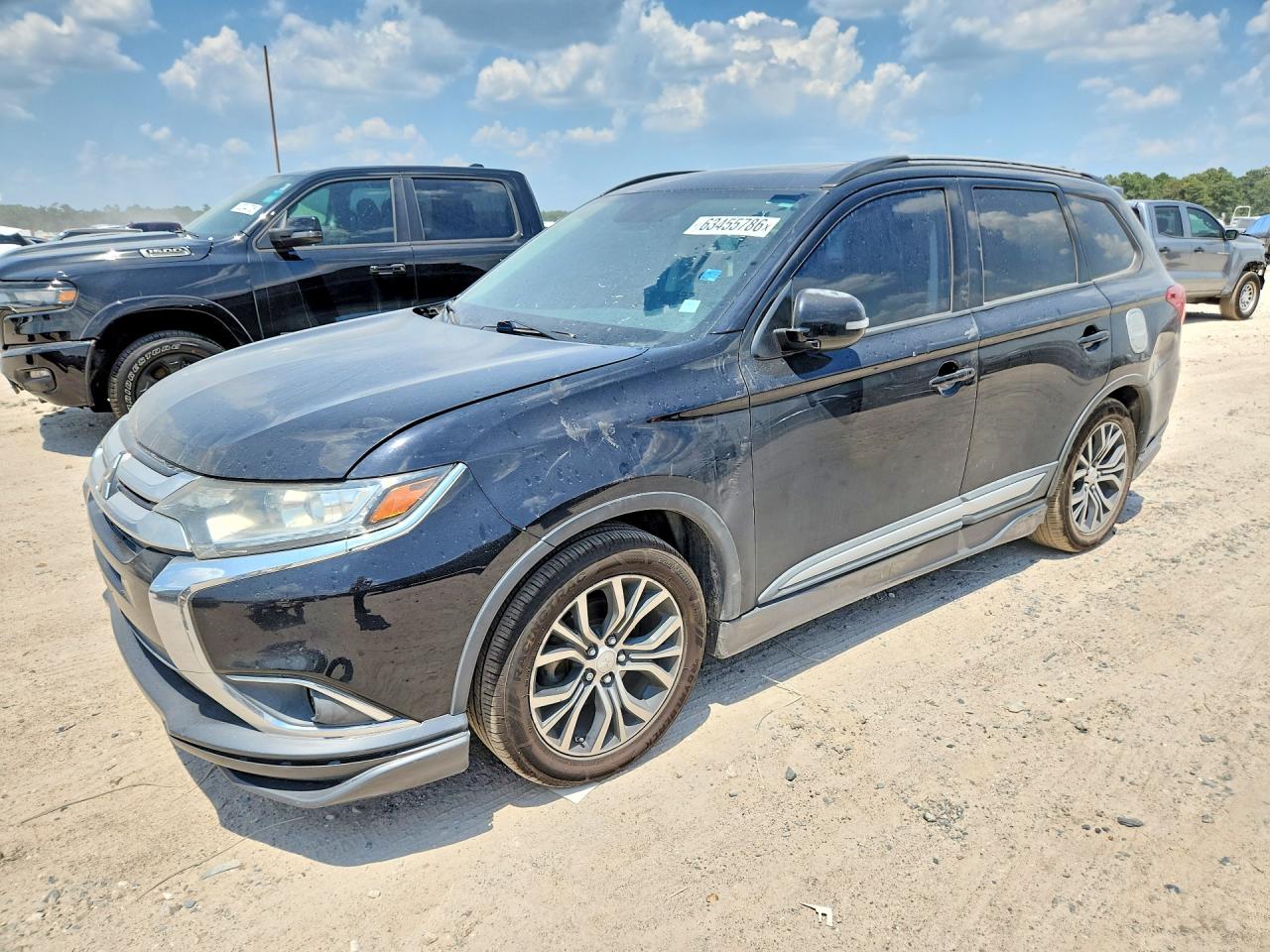 2016 Mitsubishi Outlander SE, VIN JA4AD3A38GZ011038 — Перед