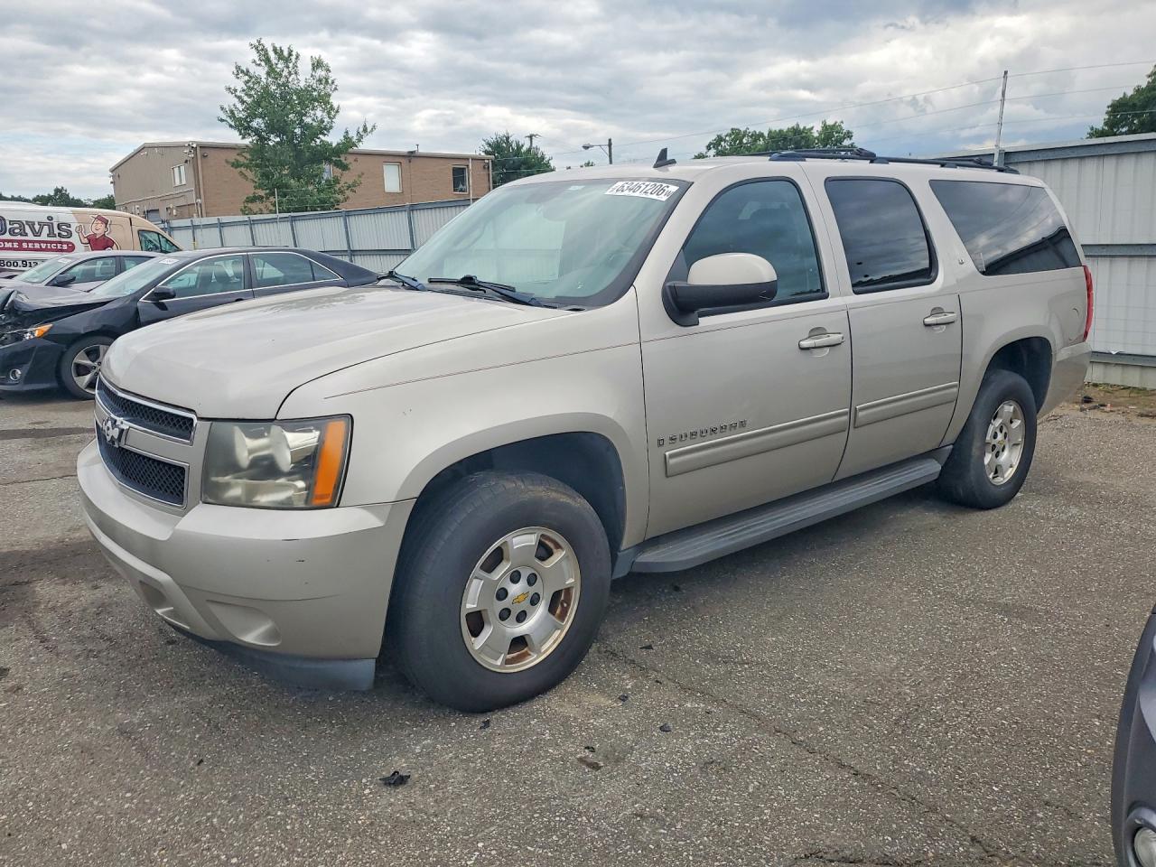 2009 Chevrolet Suburban 2LT, VIN 1GNFK26309R251831 — Minor dents and scratches
