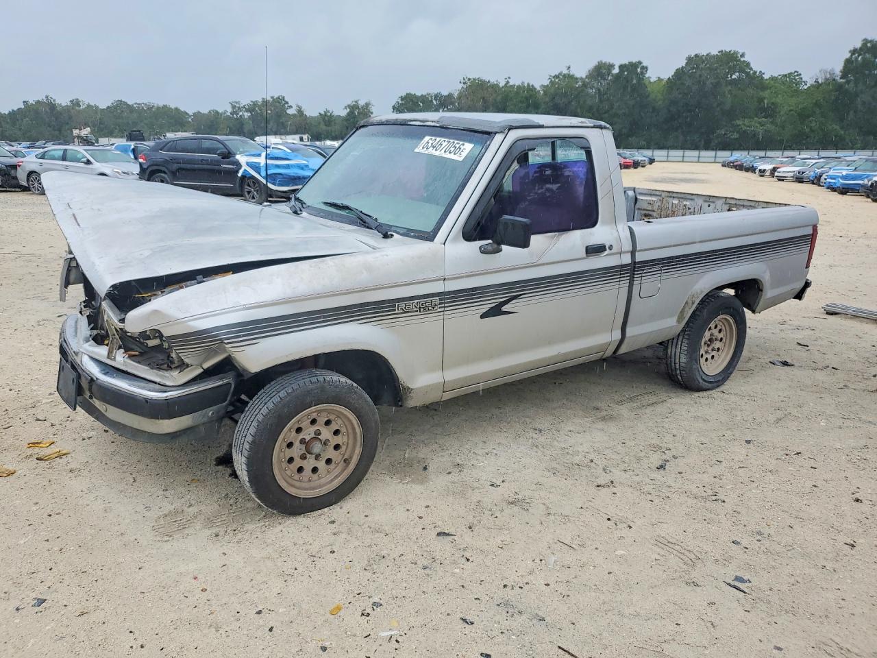1992 Ford Ranger, VIN 1FTCR10A7NUD24323 — Перед