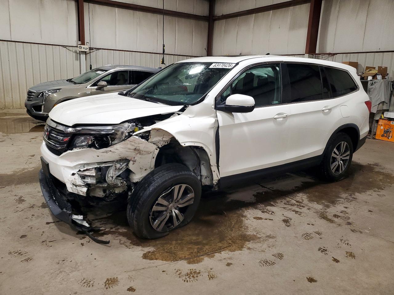 2018 Honda Pilot EX-L, VIN 5FNYF6H57JB013948 — Front end