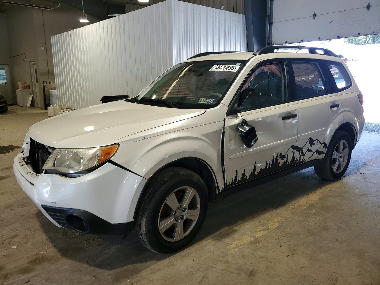 2011 Subaru Forester X, VIN JF2SHABC5BH715330 — Front end