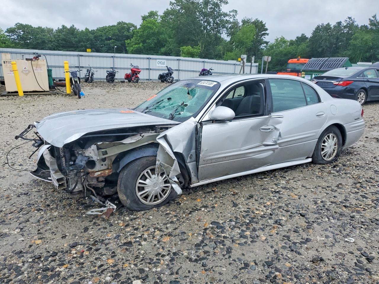 2002 Buick LeSabre Custom, VIN 1G4HP54K924149795 — Front end