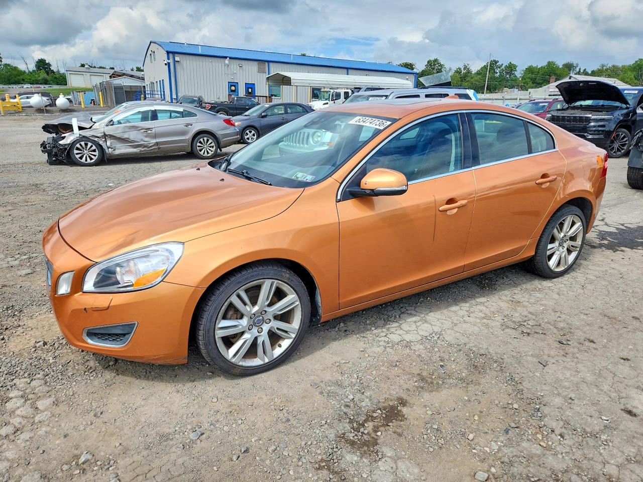 2011 Volvo S60, VIN YV1902FH0B2007855 — Front end