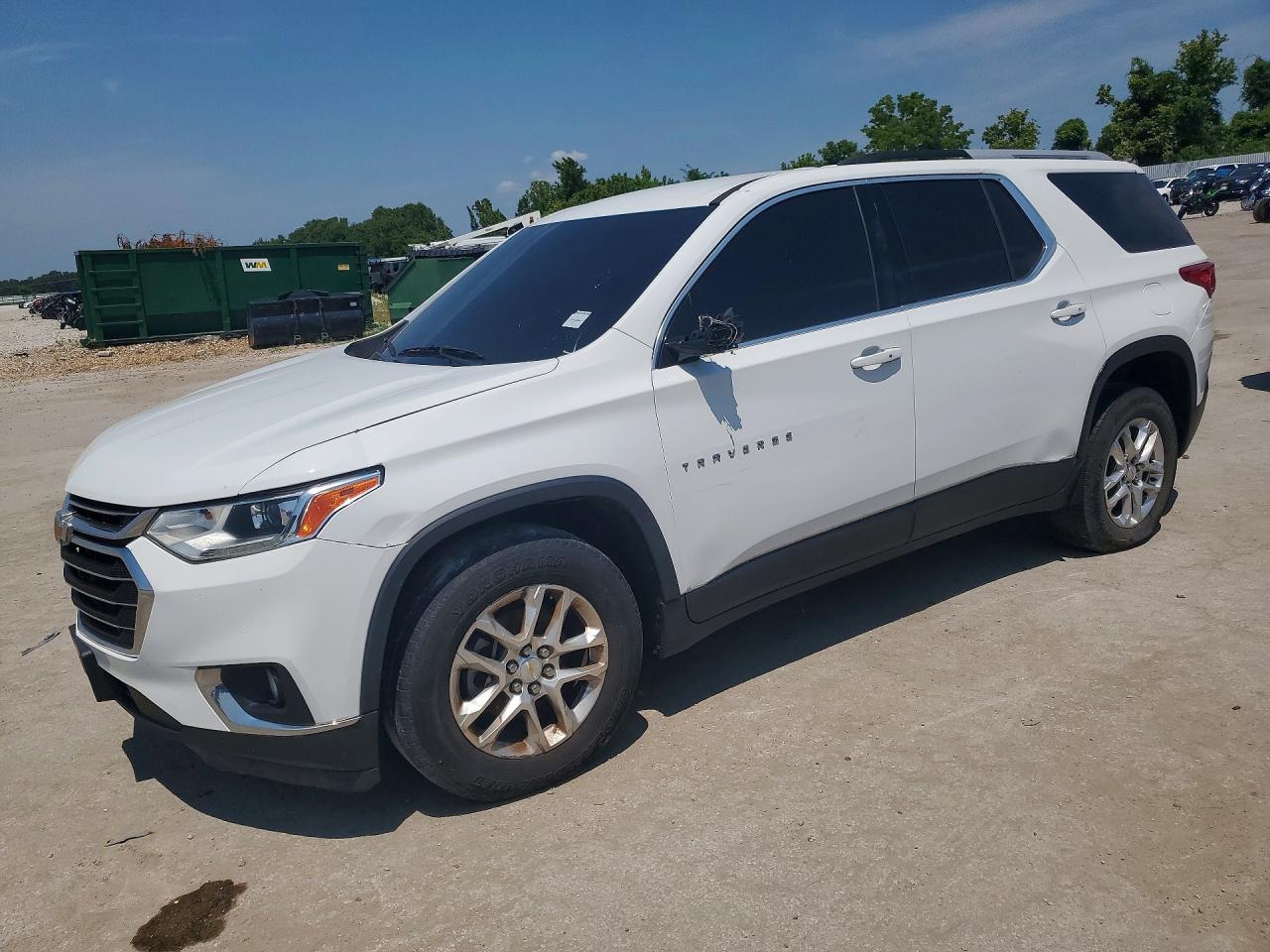 2018 Chevrolet Traverse LT Cloth, VIN 1GNERGKW0JJ108871 — Front end