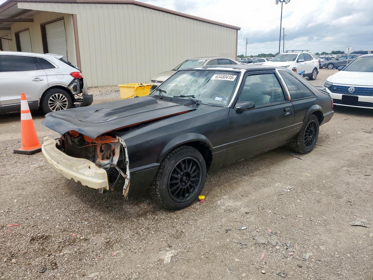 1992 Ford Mustang LX, VIN 1FACP41M7NF112547 — Front end