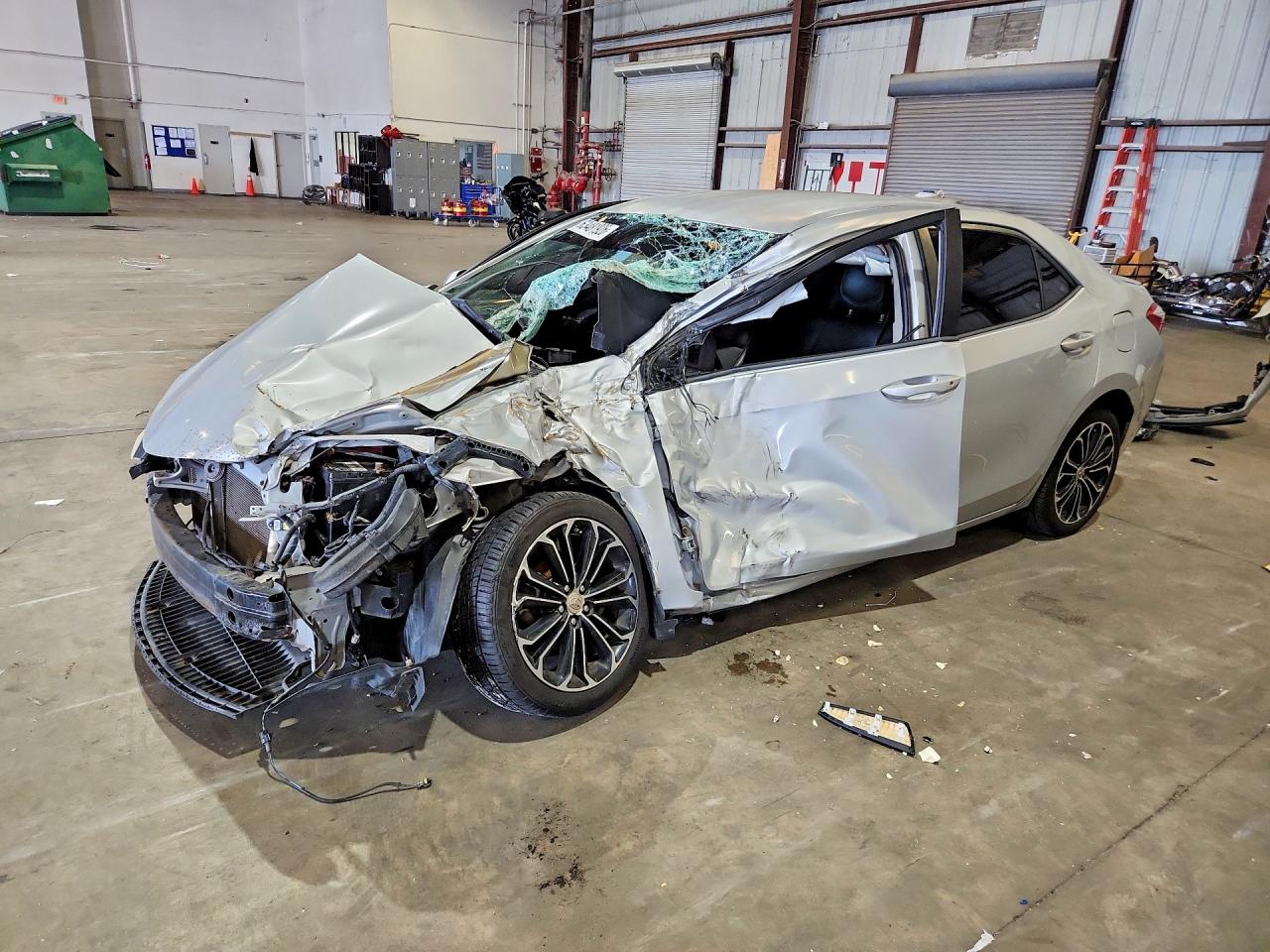 2014 Toyota Corolla S Plus, VIN 2T1BURHE5EC012790 — Front end