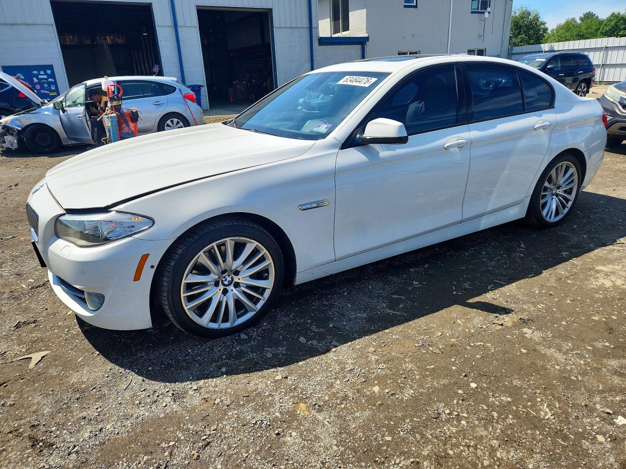 2011 BMW 5 Series 550i, VIN WBAFR9C52BC758710 — Minor dents and scratches
