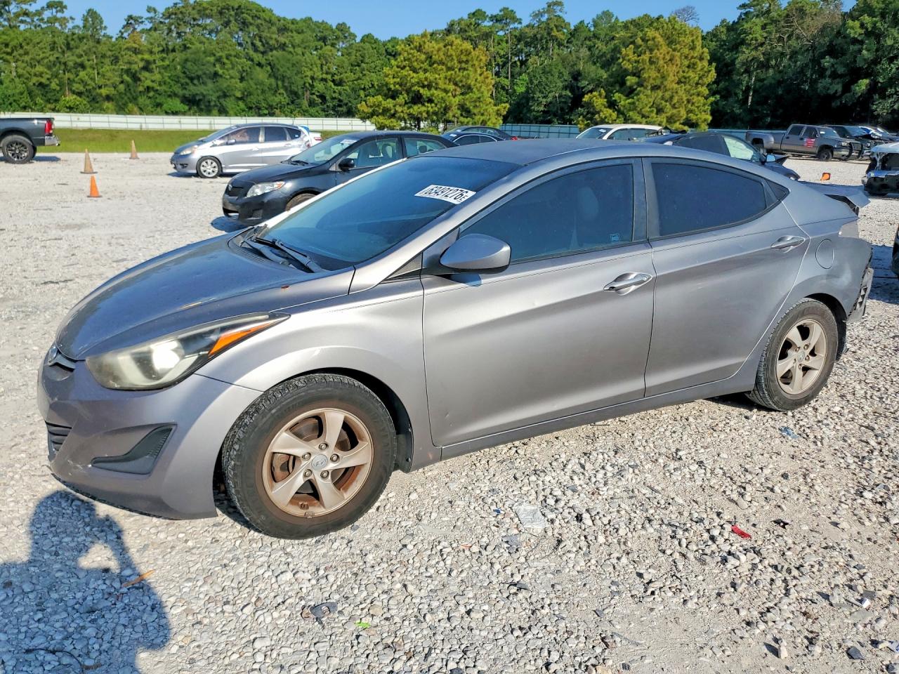 2014 Hyundai Elantra SE, VIN KMHDH4AE8EU107143 — Rear end