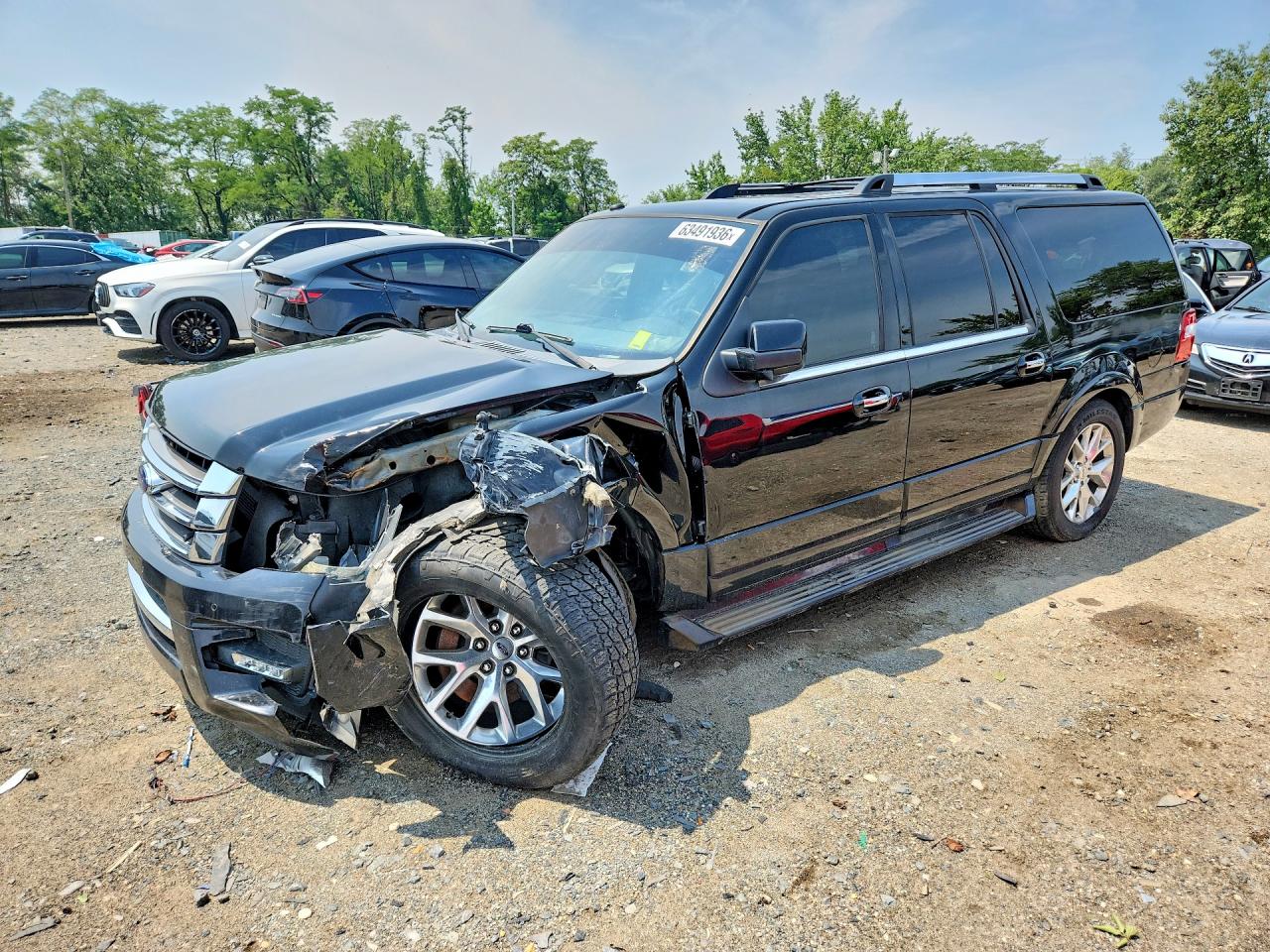 2017 Ford Expedition Max Limited, VIN 1FMJK2AT1HEA08590 — Перед