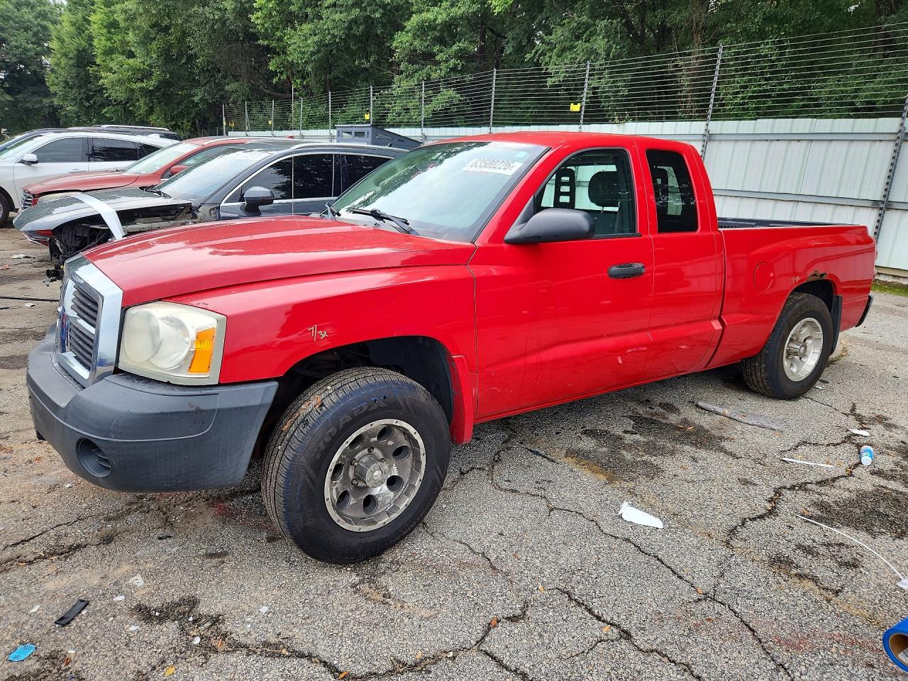2005 Dodge Dakota ST, VIN 1D7HE22K35S206512 — Rear end