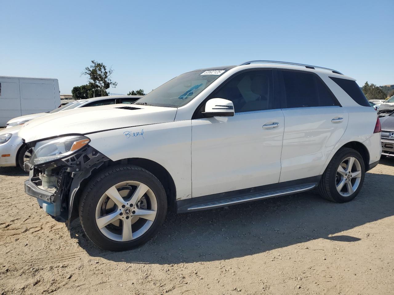 2017 Mercedes-Benz GLE 350, VIN 4JGDA5HB5HA975743 — Front end