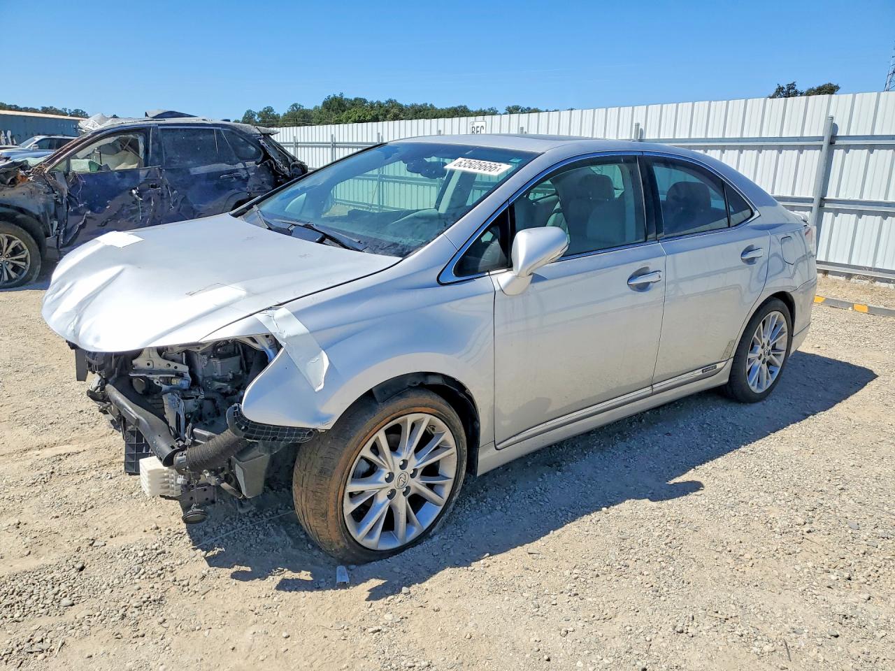 2011 Lexus HS 250h, VIN JTHBB1BA9B2047578 — Front end
