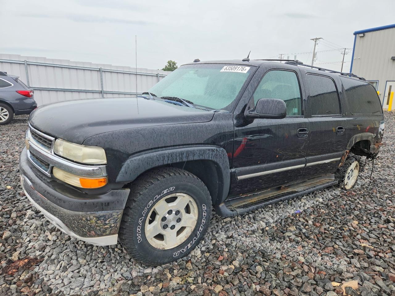 2005 Chevrolet Suburban LT, VIN 3GNFK16ZX5G206551 — Rear end