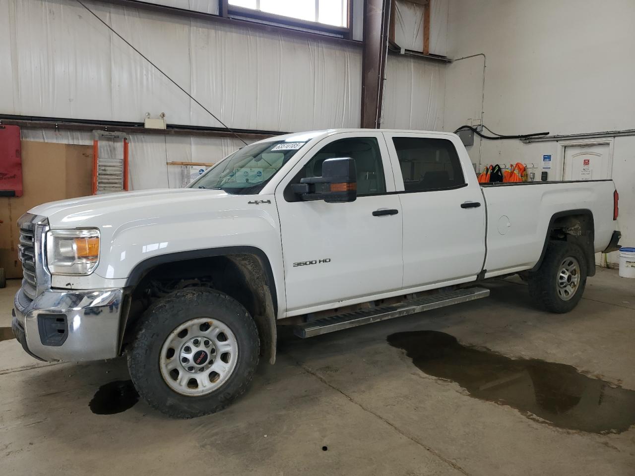 2017 GMC Sierra 3500, VIN 1GT42VCG3HF166281 — Undercarriage