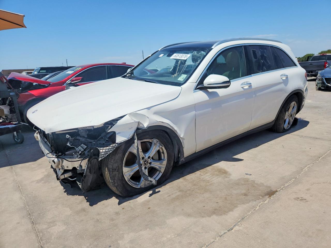2018 Mercedes-Benz GLC 300, VIN WDC0G4KB3JV059026 — Front end