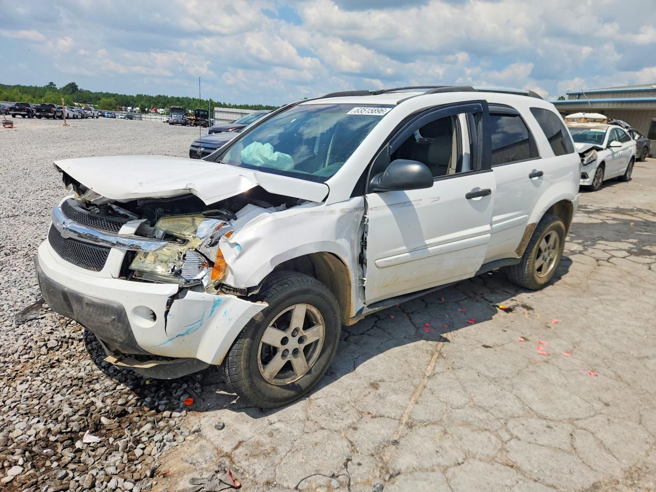 2005 Chevrolet Equinox LS, VIN 2CNDL13F256138261 — Перед