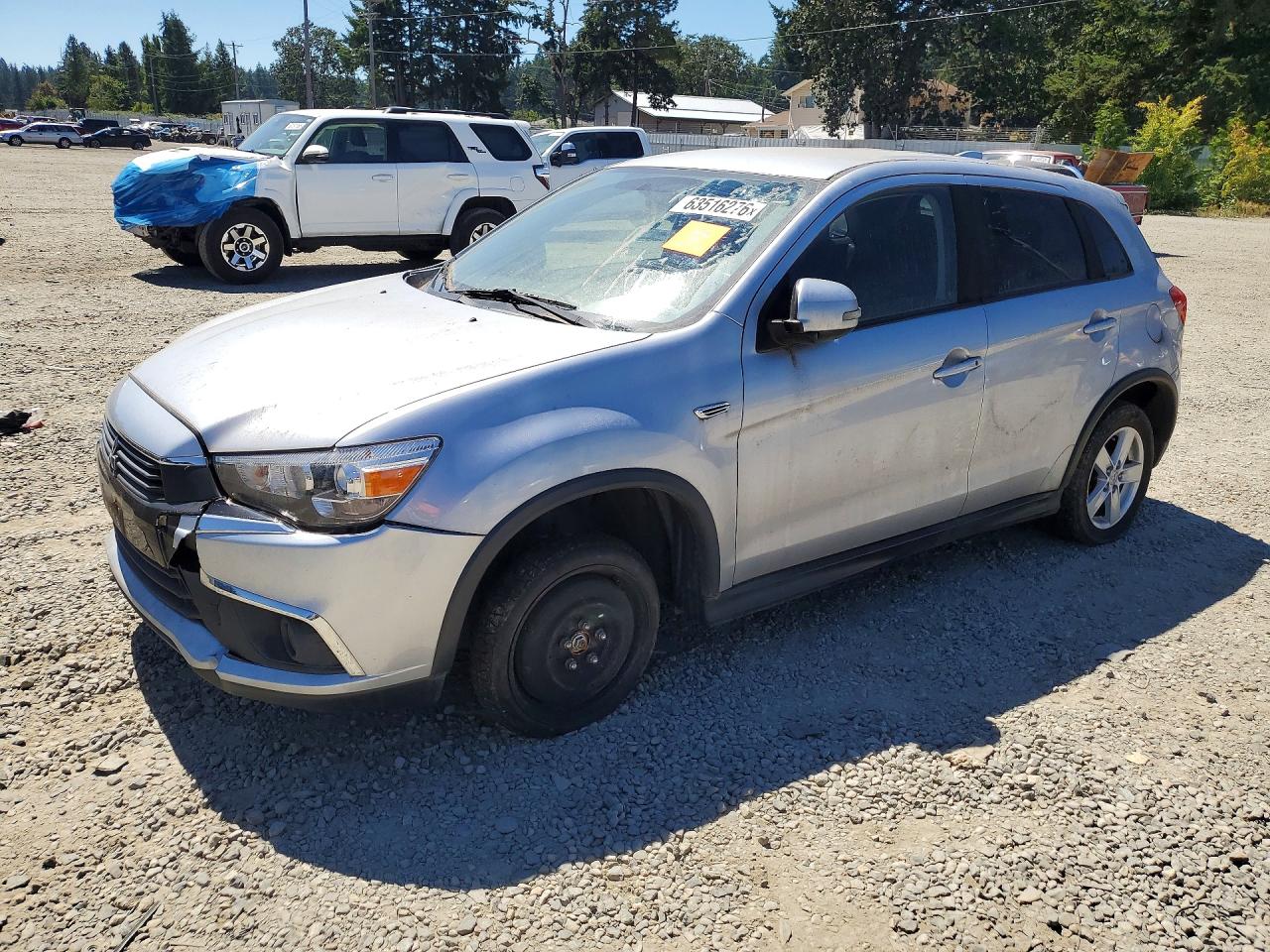 2017 Mitsubishi Outlander ES, VIN JA4AR3AU4HZ063438 — Перед