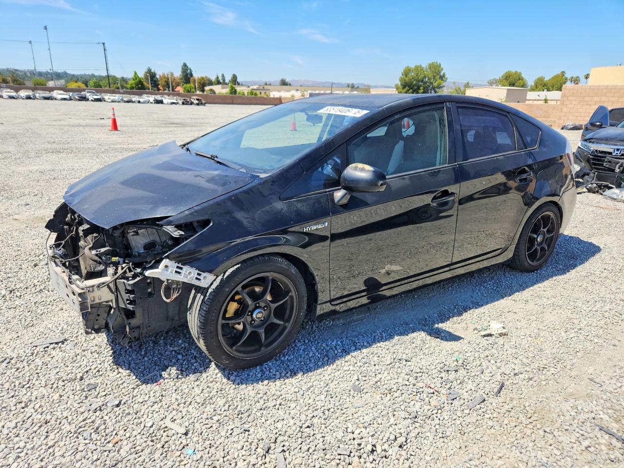 2014 Toyota Prius Four, VIN JTDKN3DU8E1739384 — Front end