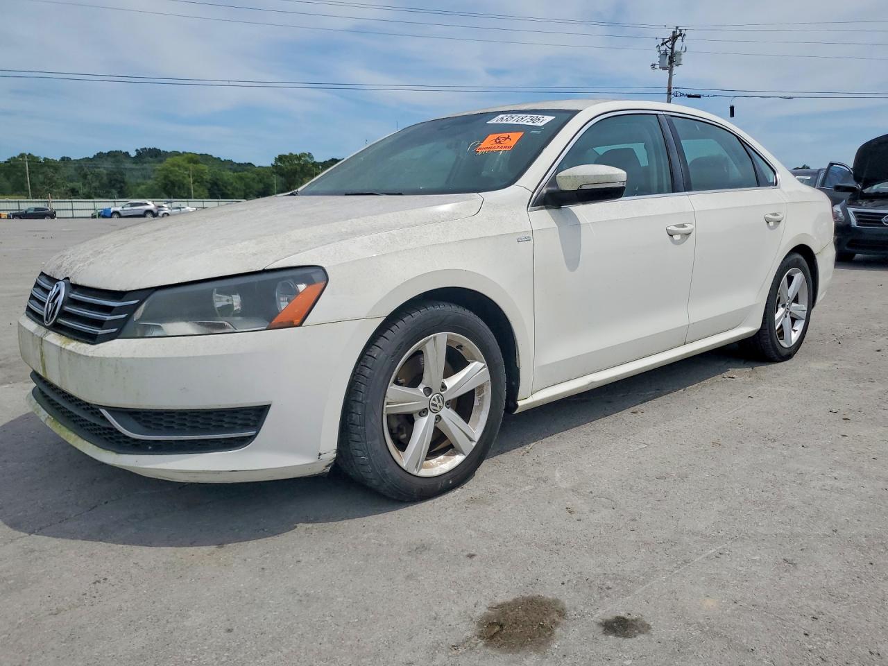 2014 Volkswagen Passat S, VIN 1VWAS7A34EC047387 — Rear end