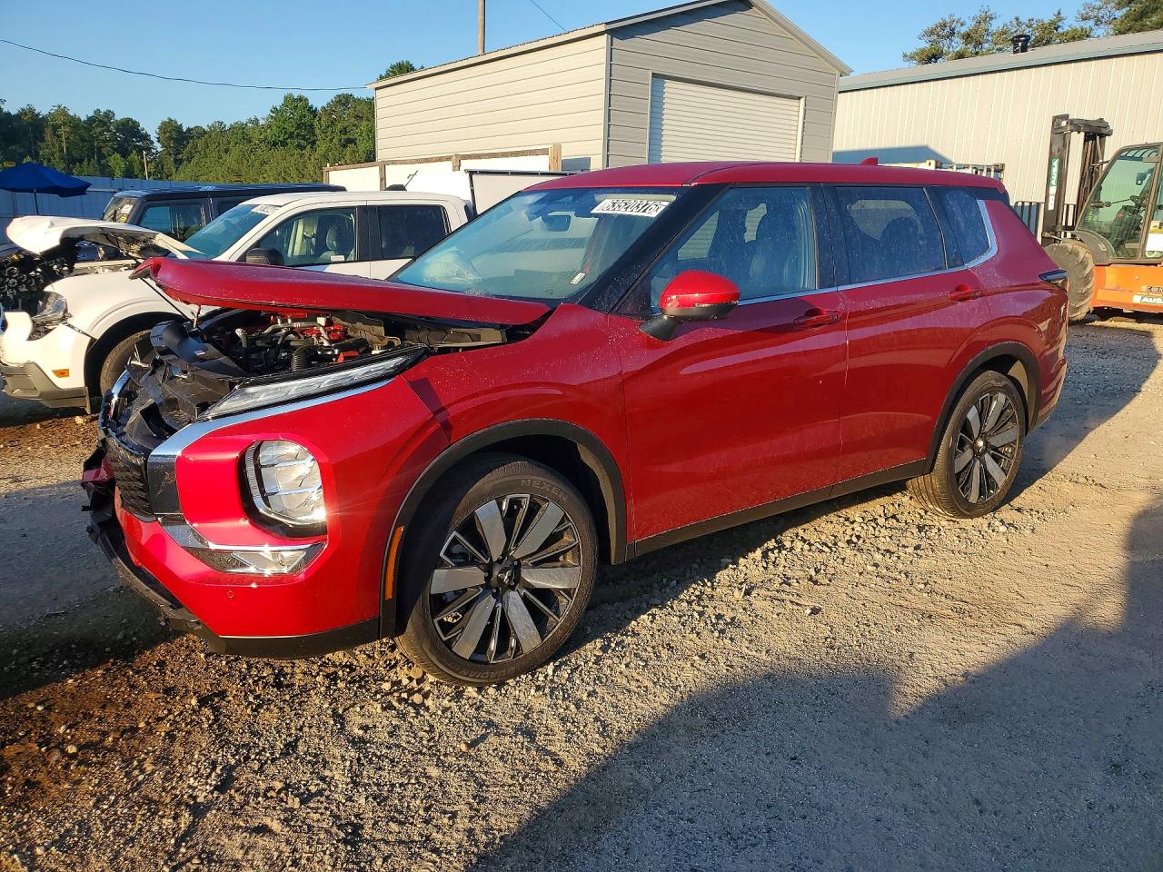2026 Mitsubishi Outlander SE, VIN JA4J3VAB1TZ044687 — Front end