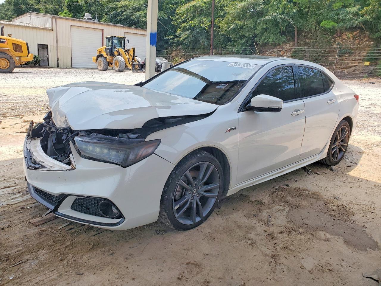 2019 Acura TLX w/A-Spec Pkg, VIN 19UUB2F6XKA005451 — Front end