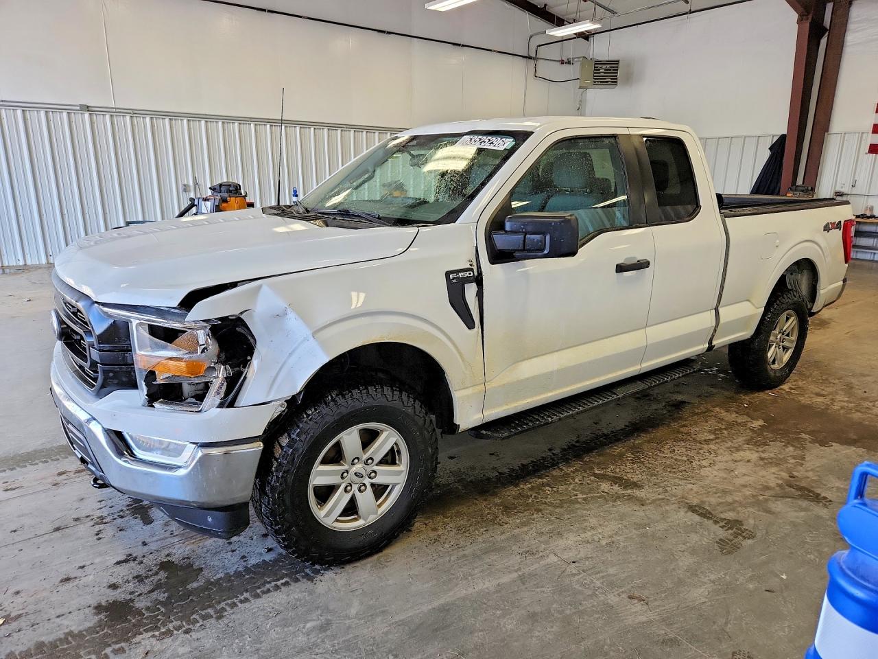 2022 Ford F-150 XL, VIN 1FTFX1E59NFB90269 — Front end