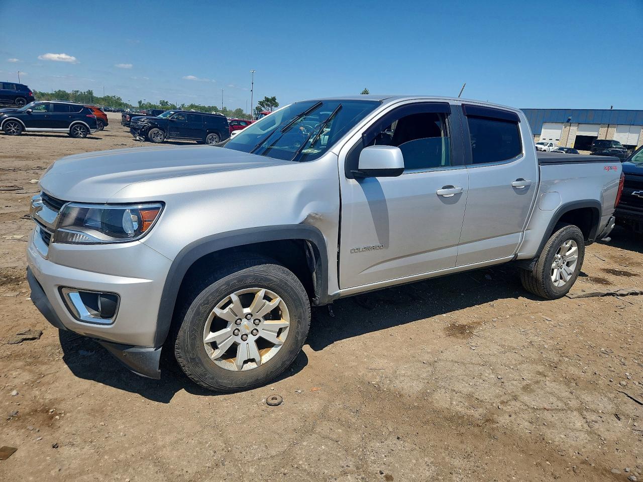 2016 Chevrolet Colorado 4WD LT, VIN 1GCGTCE38G1100720 — Front end