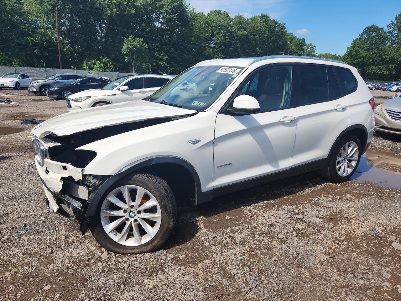 2015 BMW X3 xDrive28i, VIN 5UXWX9C58F0D49824 — Front end