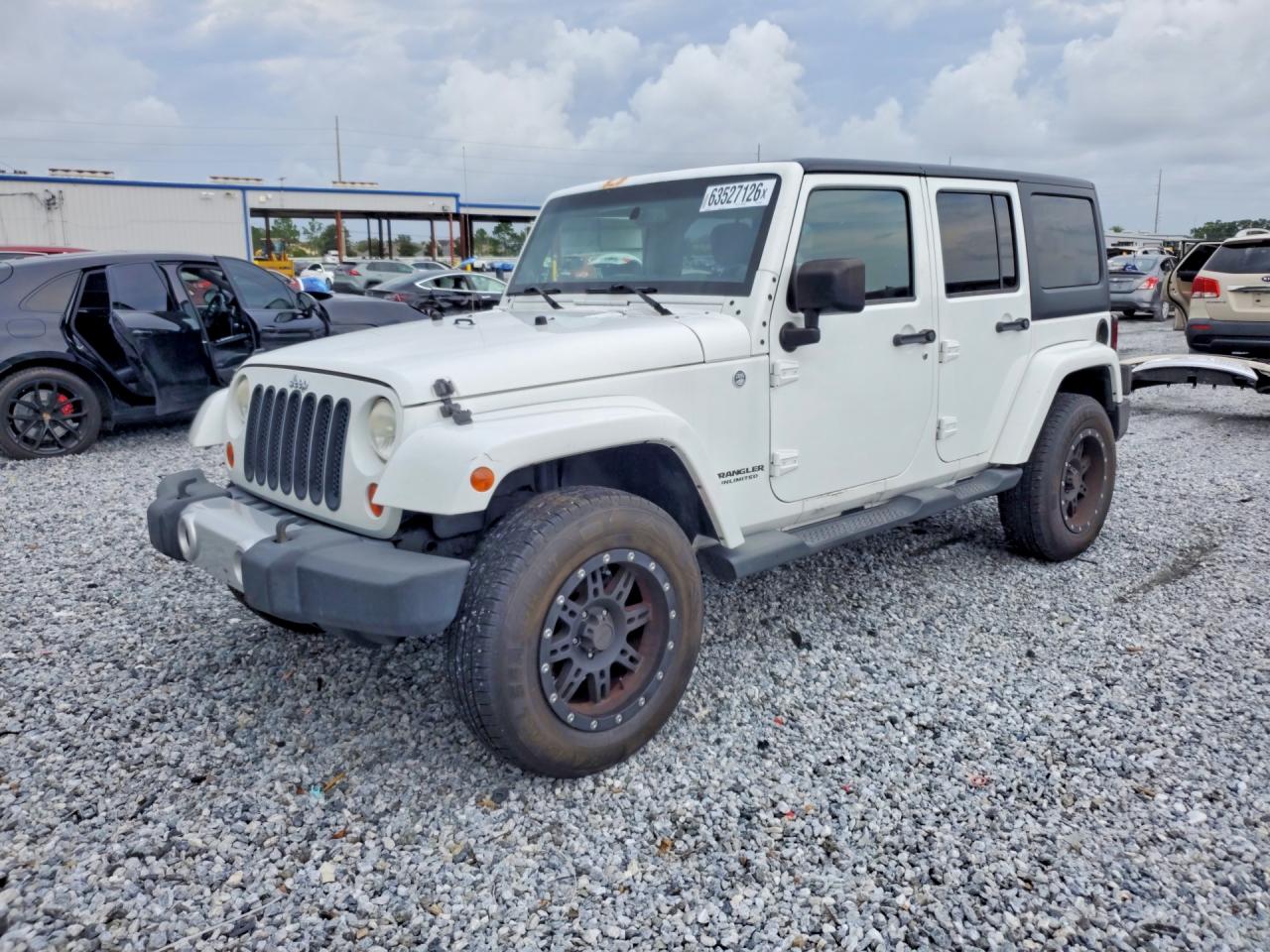 2013 Jeep Wrangler Unlimited Sahara, VIN 1C4HJWEG8DL520699 — Mechanical
