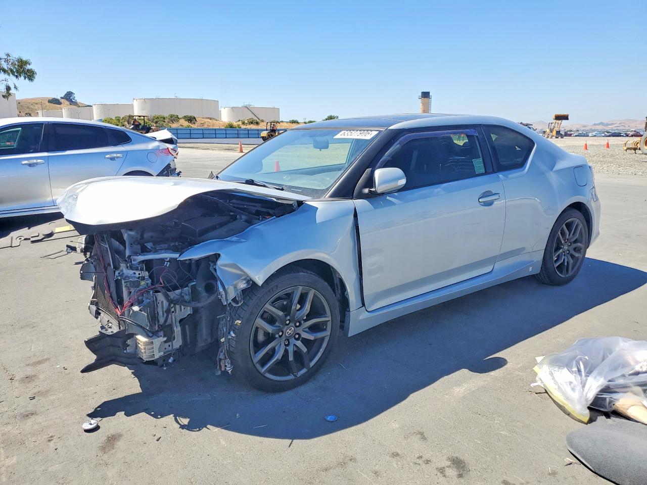 2014 Scion tC, VIN JTKJF5C7XE3068622 — Front end