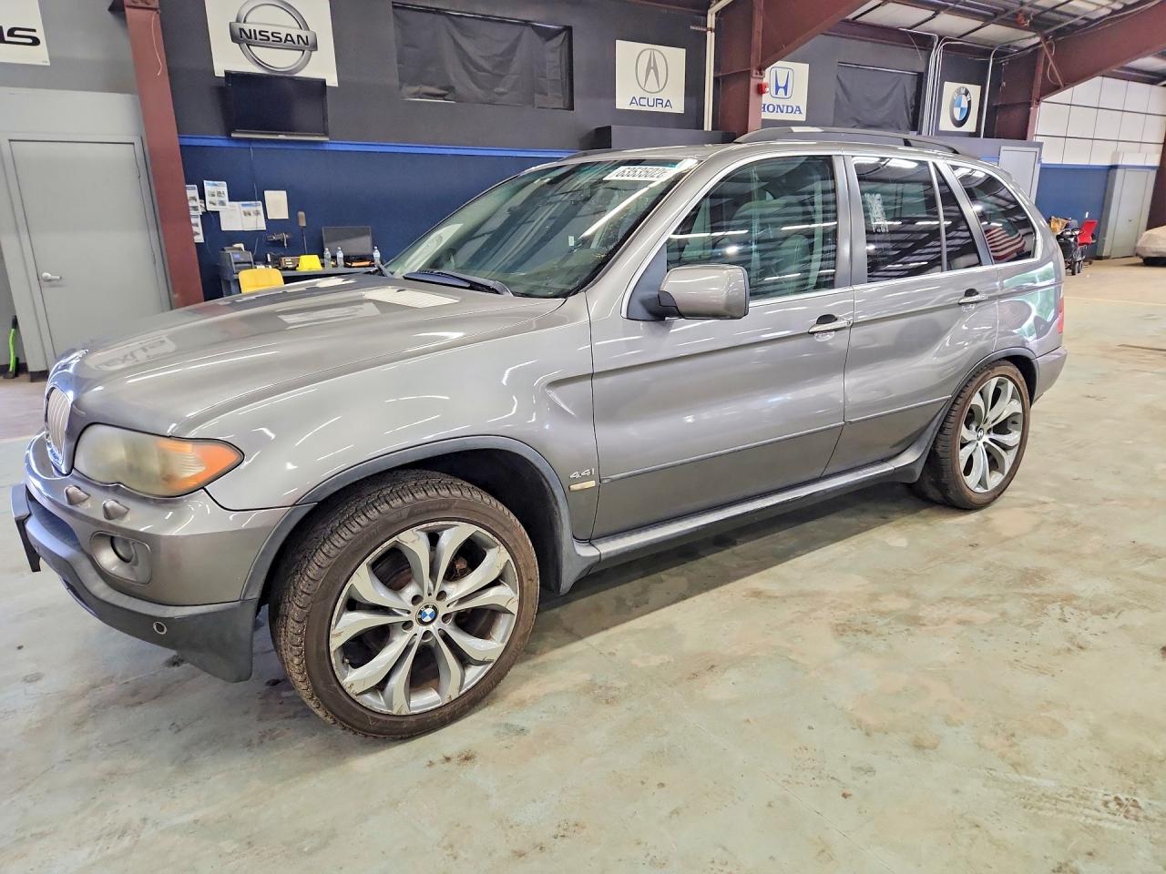 2005 BMW X5 4.4i, VIN 5UXFB53585LV17933 — Мелкие вмятины и царапины