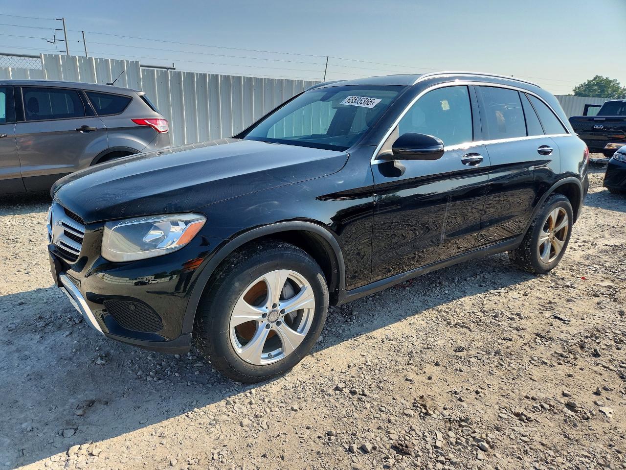 2016 Mercedes-Benz GLC 300, VIN WDC0G4JB3GF095416 — Minor dents and scratches