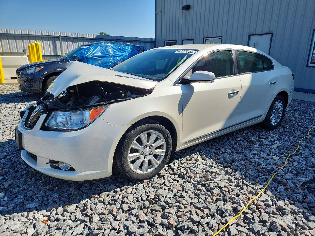 2013 Buick LaCrosse Leather, VIN 1G4GC5ER8DF130214 — Front end