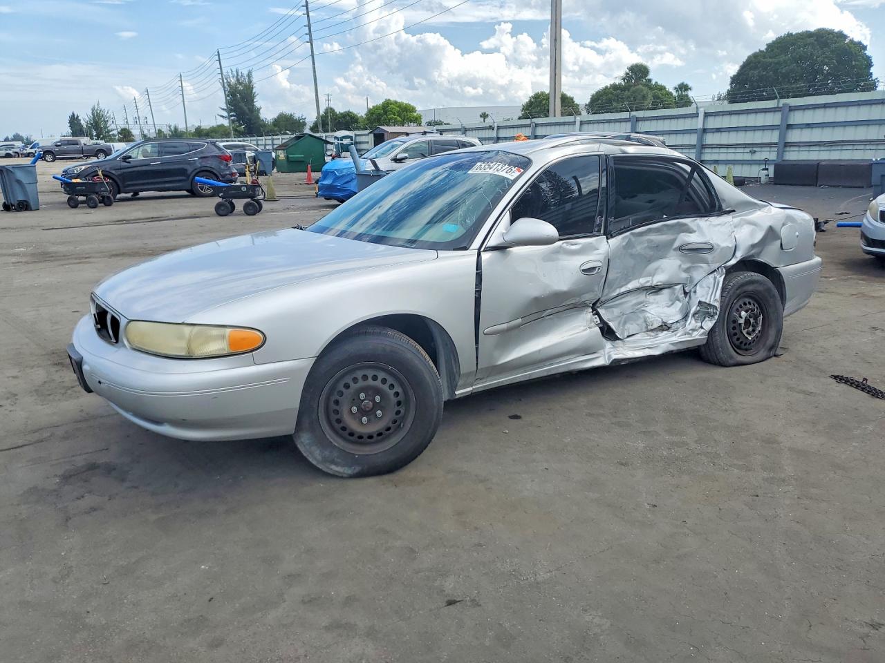 2004 Buick Century Custom, VIN 2G4WS52J041196020 — Side