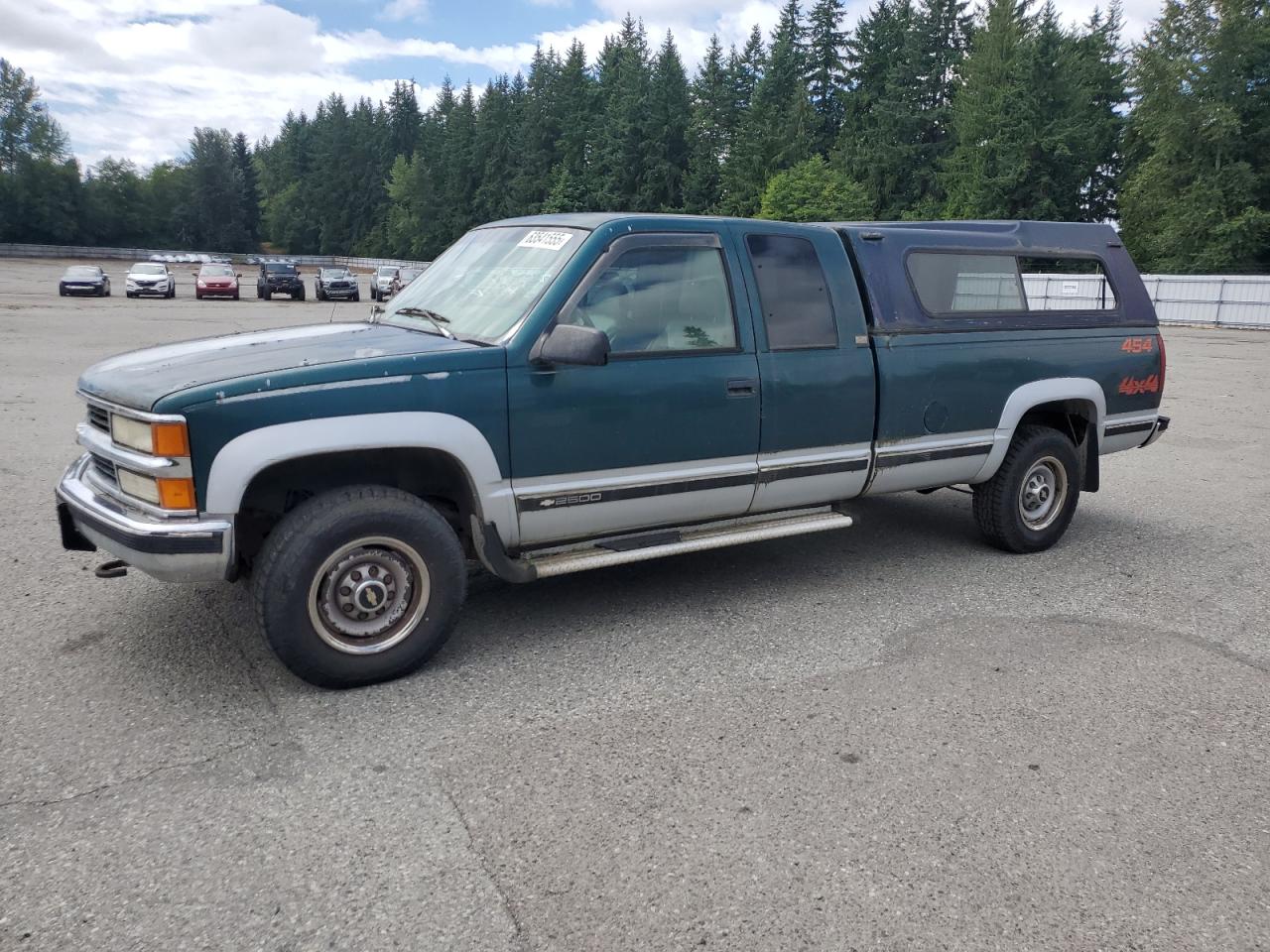1995 Chevrolet K2500, VIN 1GCGK29N6SE173675 — Minor dents and scratches