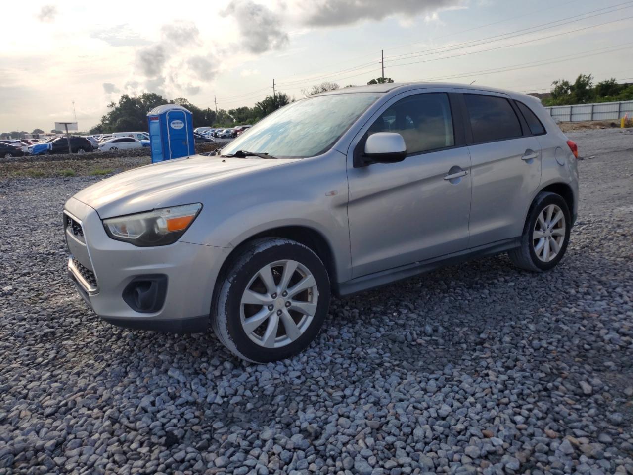 2013 Mitsubishi Outlander ES, VIN 4A4AR3AU6DE011308 — Rear end
