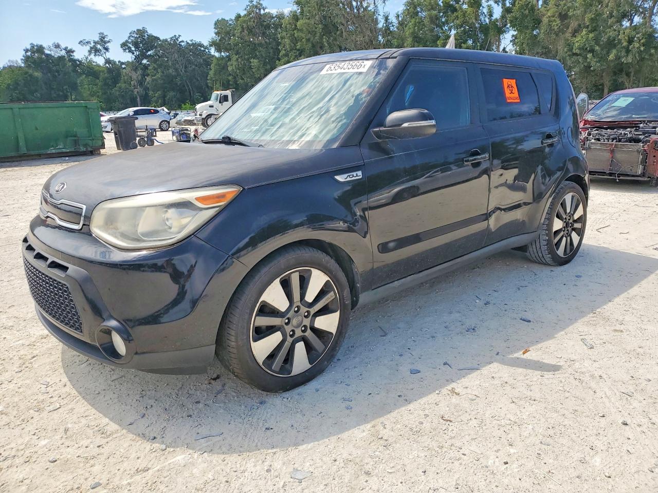 2015 Kia Soul +, VIN KNDJX3A59F7803207 — Side