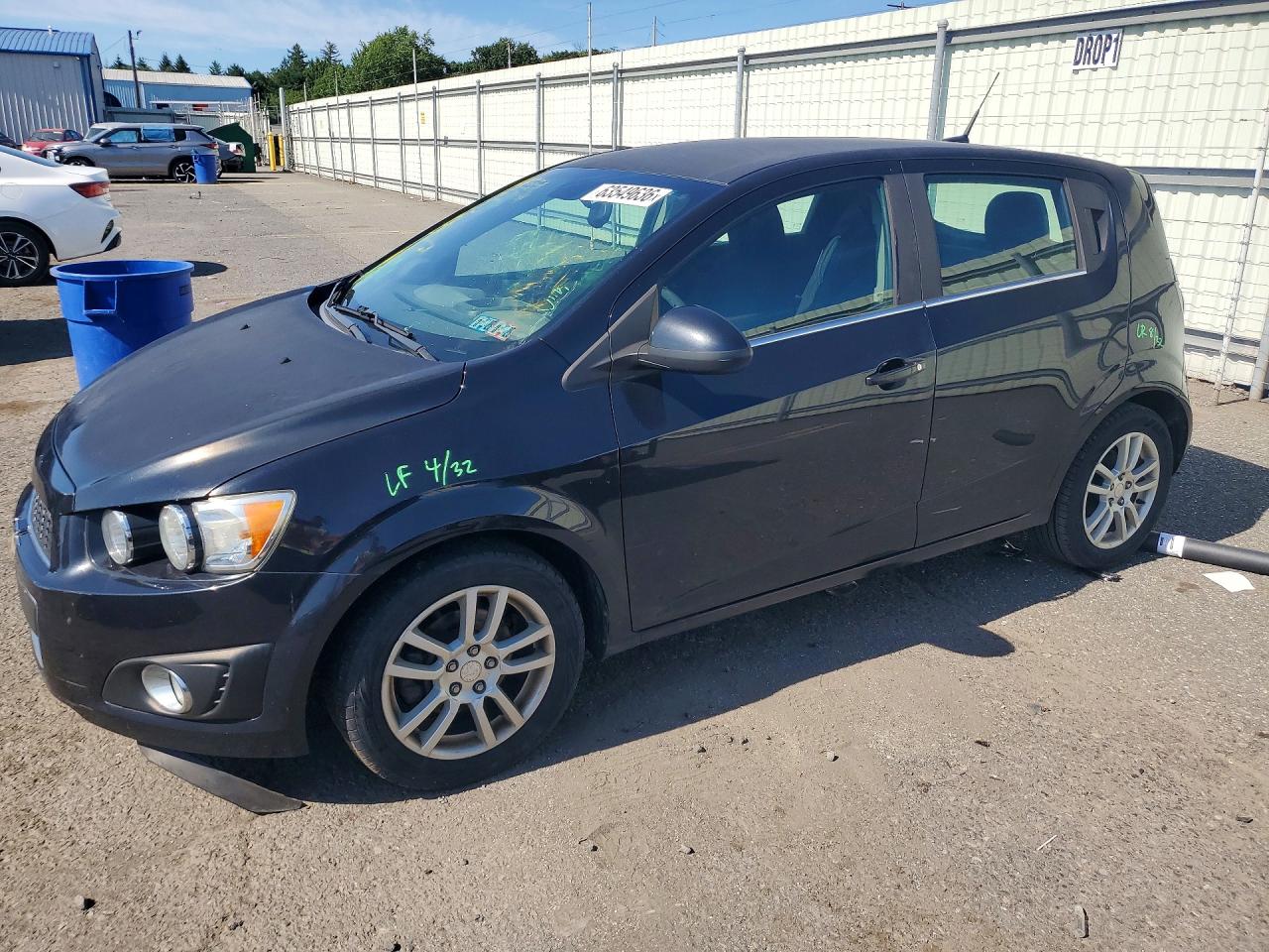 2013 Chevrolet Sonic LT, VIN 1G1JC6SH3D4217485 — Side